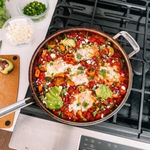 Hafta Sonu Şakşuka Keyfi: Kolay ve Lezzetli Bir Brunch Tarifi